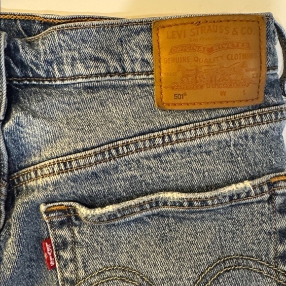 Levi's 501 Blue Frayed Jean Shorts Size 31 Vintage - Picture 7 of 7